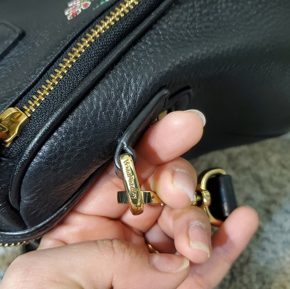 Vera Bradley Marlo satchel. Embroidered - Picture 5 of 8